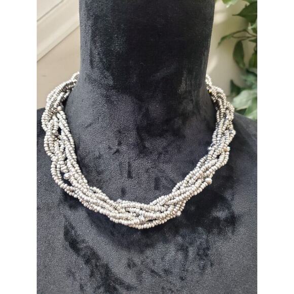 Women's Gray Round Multi Layer Bead Chunky Stylish Fashion Necklace - Picture 1 of 6